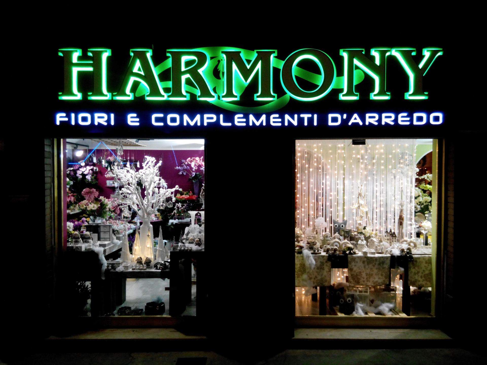 Vetrina Harmony fiori e piante artificiali, Collegno