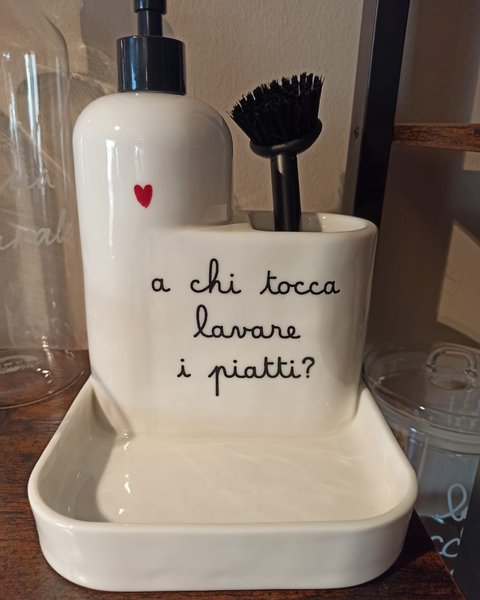 Dispenser sapone Simple Day «a chi tocca lavare i piatti?» - Harmony Collegno