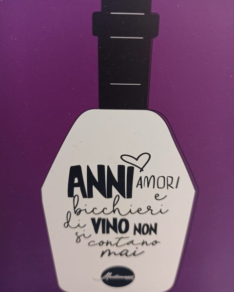 Tagliere decorativo Montemaggi «anni, amori e bicchieri di vino non si contano mai» - Harmony Collegno